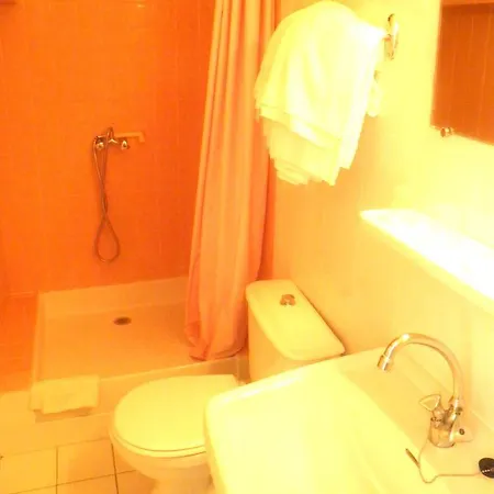 Hotel Lavalliere Croix Blanche 2*